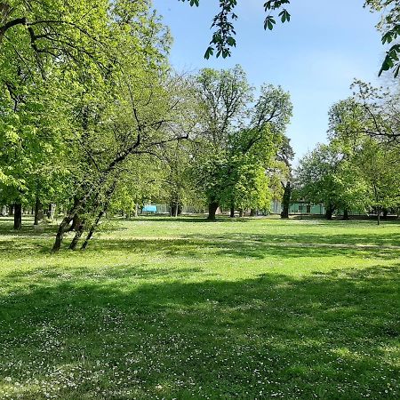 Apartman Kod Kestena Eszék Kültér fotó