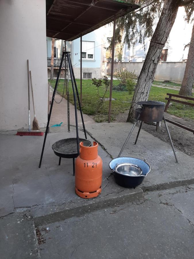 Apartman Kod Kestena Eszék Kültér fotó