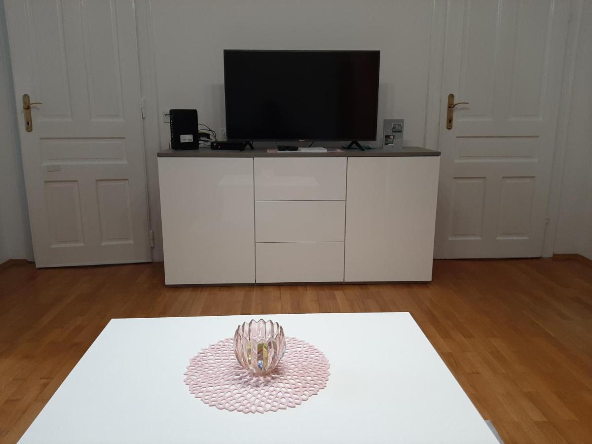Apartman Kod Kestena Eszék Kültér fotó